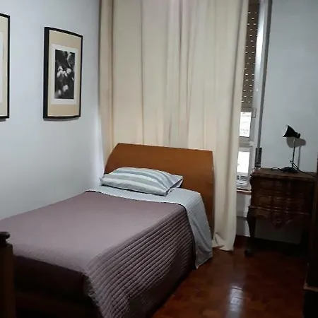 In Portela Near The Airport Апартаменты